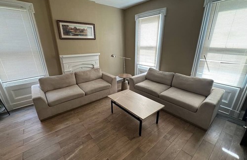 St. Charles Historic District Casa | Madison House 2 -Walk to Main St