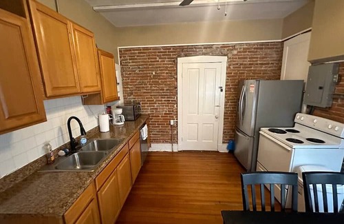 St. Charles Historic District Casa | Madison House 2 -Walk to Main St