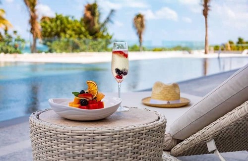 Puerto Juárez Apartamento | Mousai Cancun: 5-Diamond Ocean View Corner Suite