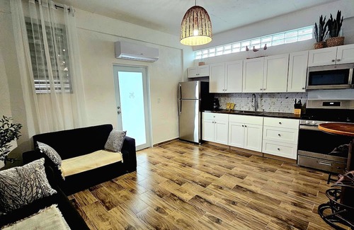 Miradero Apartamento | A Splash of Oasis near beautiful beaches & bars