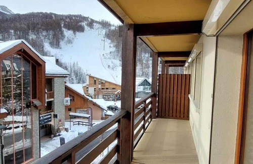 Saint-Chaffrey Apartamento | Cozy studio for 4, ski-in/ski-out, WIFI, Chantemerle