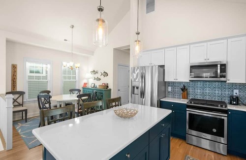 Cape May Casa | Newly constructed at Spicers Creek in CM Marina, 5 bedrooms, 3 baths, sleeps 12