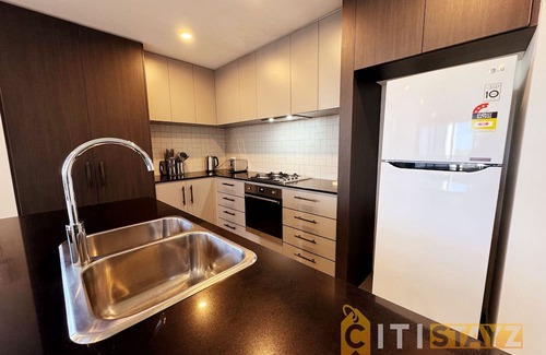 Phillip Apartamento | Posh in Phillip - 2bd 2bth Apt