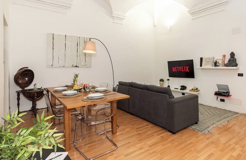 Genoa Historical Centre Apartamento | A truly charming property, just 2 minutes from the magnificent cathedral!