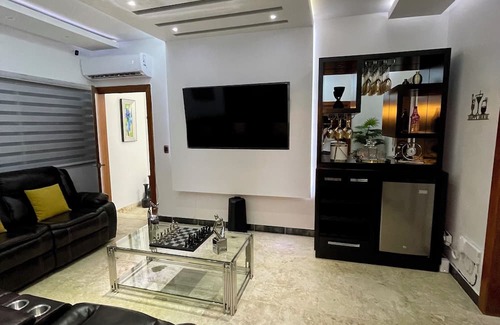 San Francisco de Macoris Apartamento | Luxurious Penthouse with Jacuzzi, Wi-Fi, AC, Gated community