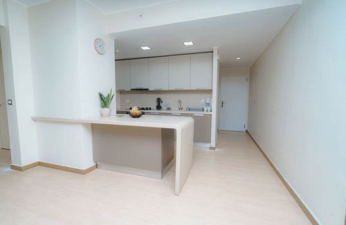 Tumba Vieja Apartamento | Luxury 2BR Cityview apt, parking and balcony