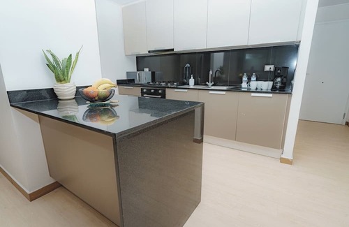 Tumba Vieja Apartamento | Luxury 2BR Cityview apt, parking and balcony