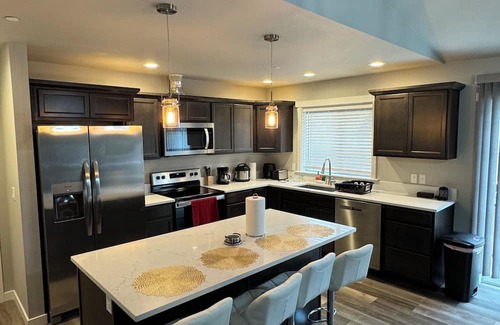 South End Casa | Cozy and private 3-bedroom house in pleasant Tacoma with WiFi