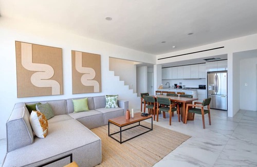 El Médano Ejidal Condominio | 3 BD Penthouse: Jacuzzi & BBQ Near Medano Beach