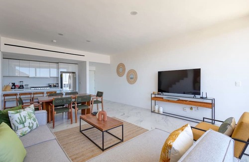 El Médano Ejidal Condominio | 3 BD Penthouse: Jacuzzi & BBQ Near Medano Beach