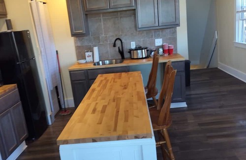 Cincinnati Apartamento | Modern corporate apartment in charming Cincinnati with AC, WiFi