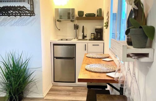 Palmas Altas Apartamento | Ocean Front Apt #2 with WiFi, Air Conditioning, Smart TV - Steps from the Beach