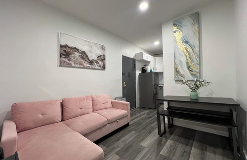 Hudson Yards Apartamento | Modern 2BR Steps from Times Sqaure