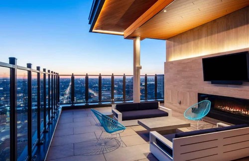 Little Italy Apartamento | National at Harbor East