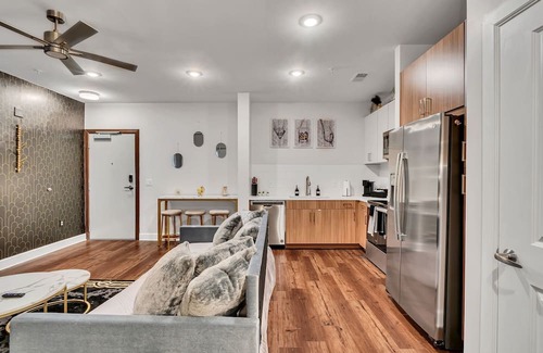 The Gulch Apartamento | The Gulch Between Nashville's Music Row/ Downtown Luxury Apt. walk to Broadway.