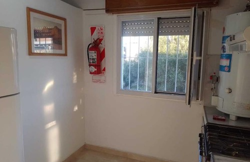 Neuquén Apartamento | Your perfect stay here, with grill, private garage and wifi, centrally located.