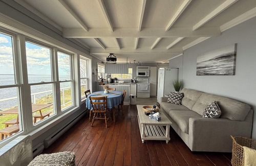 Chatham Cabaña | Beautiful two-bedroom waterfront cottage. Unbelievable Sunsets.
