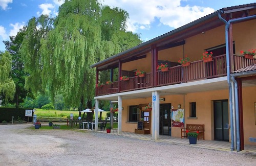 Oust Casa | MOBIL-HOME USTOU: 1 shower room with covered terrace sleeps 4