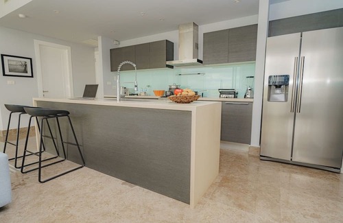 Panama City Apartamento | Exclusive and luxury 1BR with balcony in Yoo Panama