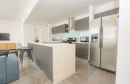 Marbella Apartamento | Exclusive and luxury 1BR with balcony in Yoo Panama