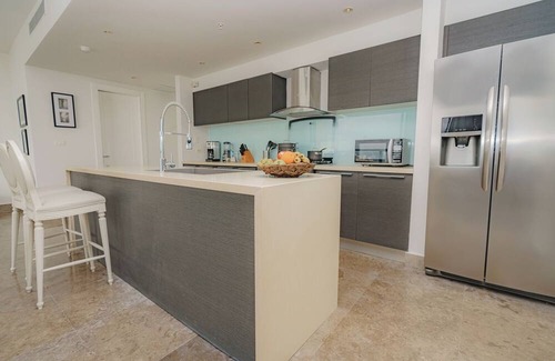 Panama City Apartamento | Exclusive and luxury 1BR with balcony in Yoo Panama