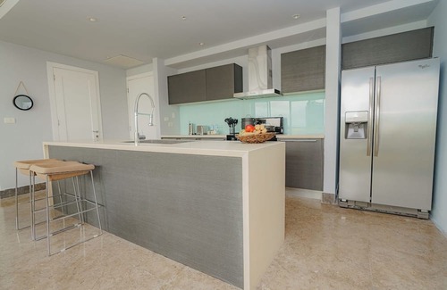 Panama City Apartamento | Exclusive and luxury 1BR with balcony in Yoo Panama