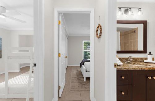 South Gate Ridge Casa | Helene's Coastal Escape