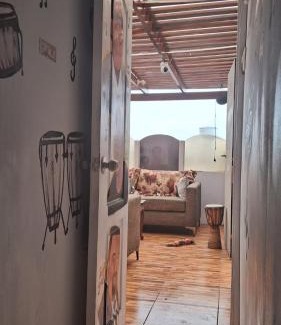 Callao Casa | Habitación con baño compartido