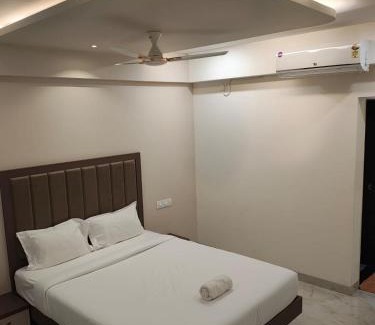 Bajarwadi Hotel | Hotel RRR