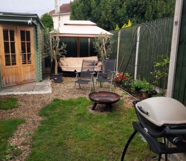 Gravesend Otro | Luxury room in Gravesend