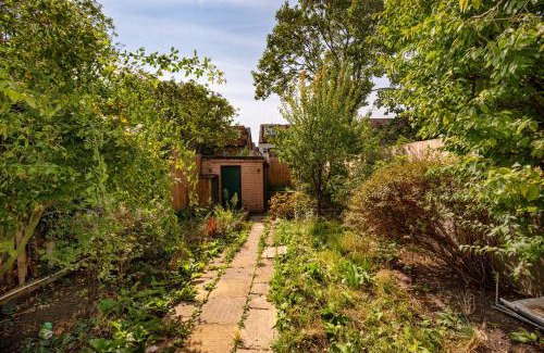 Thornton Heath Casa | Spacious 4 bed, 3 bath house - Free parking