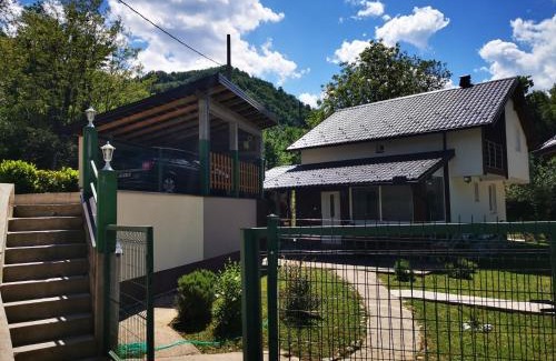 Trn Apartamento | River house Jablanica