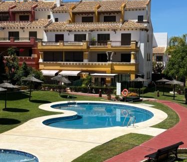 Costa Esuri Apartamento | Apartamento Marina Esuri Playa y Golf