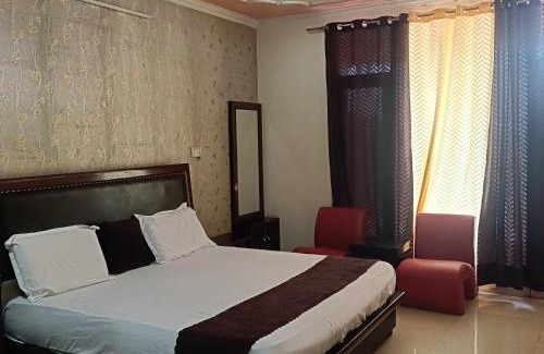 Deoghat Hotel | Star view