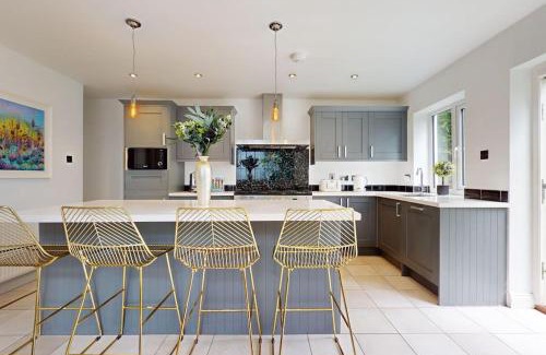 Barbican Casa | Hoe Sweet Hoe