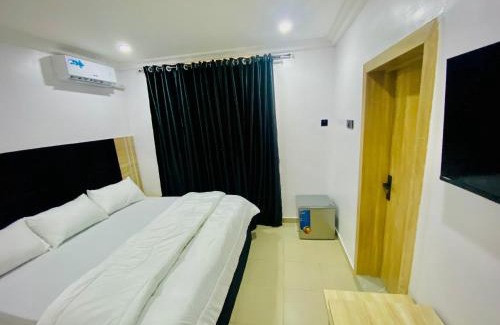 Ofin Hotel | Mayflower Suites - Lekki