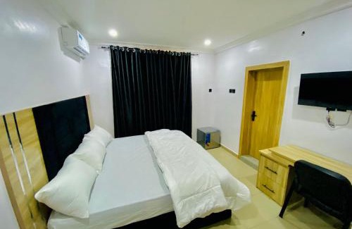 Ofin Hotel | Mayflower Suites - Lekki