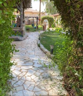 Unaizah Casa | Fairoozresort