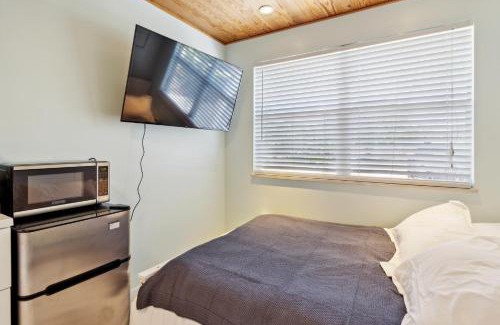 Stuart Casa | Cozy Stuart City Studio Retreat home