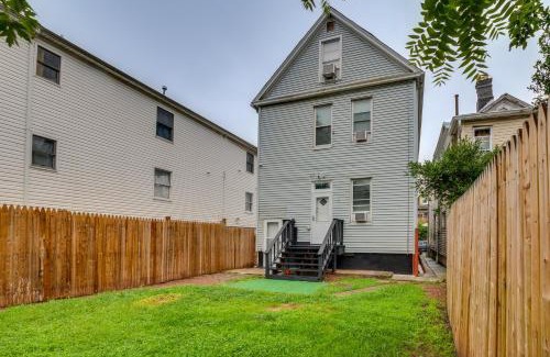 Elizabeth Apartamento | Cozy Apartment 1 Mi to Elizabeth Transit Station!