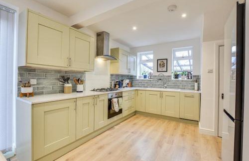 Little Hulton Casa | Modern and stylish 2 beds house