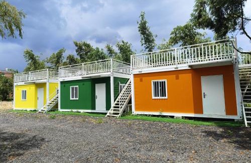 Yuanshan Chalet De Esquí | 宜客咖啡--包棟大露台四人房彩芬小屋
