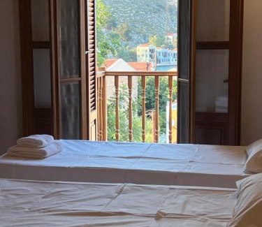 Megisti Apartamento | Twin Vista Getaway