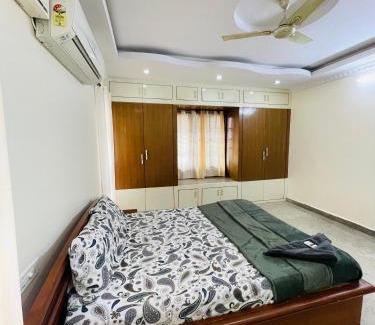 Kondapur Apartamento | Spacious 3BHK flat Near AMB Mall