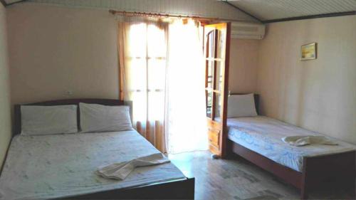 Paralia Skotinis Apartamento | Sakis apartments
