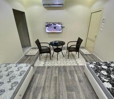 Al Wajh Apartamento | ريم الوجه غرفة مع دورة مياة للعزاب طابق علوي