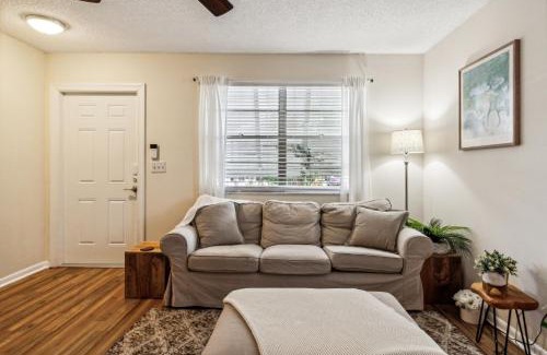 Stuart Casa | Coastal Comfort- 3BR House in Stuart City home
