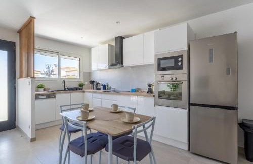 Lunel Casa | La Petite Camarguaise - Maison à 15min de la plage