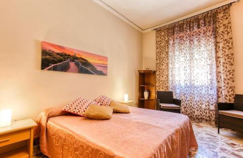 San Filippo del Mela Apartamento | Milazzo Apartment with additional shower in Garden