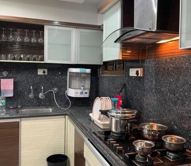 Kondapur Apartamento | Stylish 1BHK Flat in Kondapur Near by AMB MALL